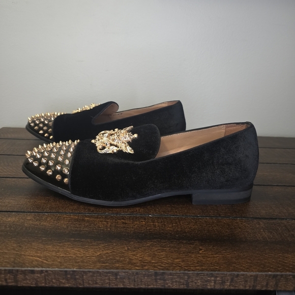 Meijiana Black Velvet Slip On  With Gold Tone Studs Spiked Accents Size 9 - Picture 4 of 13